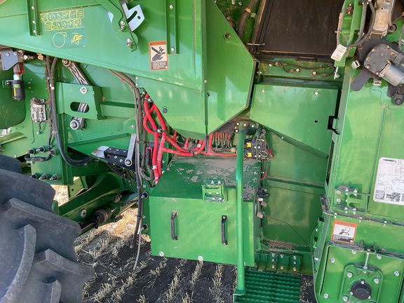 2025 John Deere X9 1100 Combine