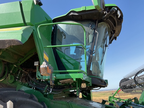 2025 John Deere X9 1100 Combine