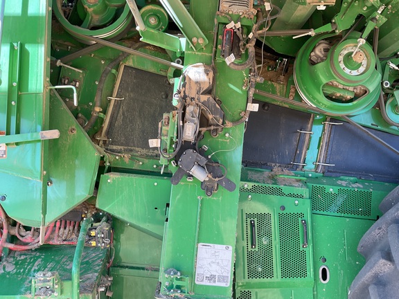 2025 John Deere X9 1100 Combine