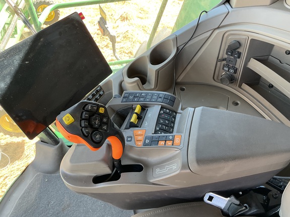 2025 John Deere X9 1100 Combine