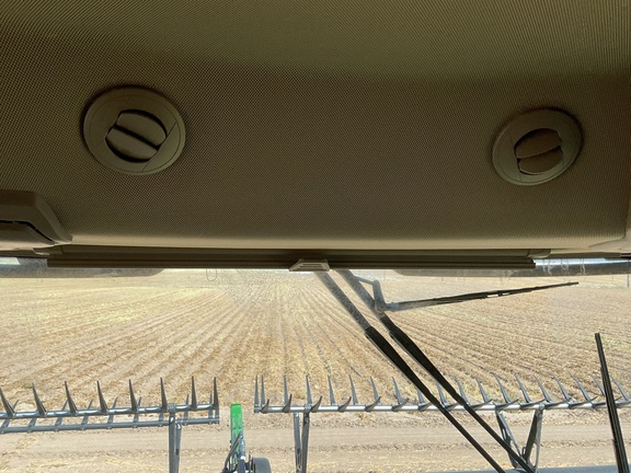 2025 John Deere X9 1100 Combine