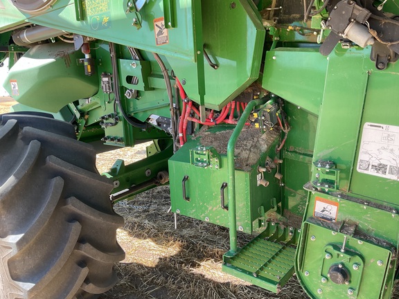 2025 John Deere X9 1100 Combine
