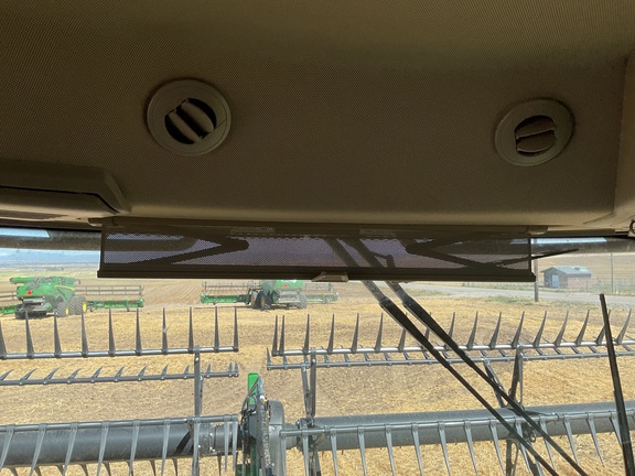 2025 John Deere X9 1100 Combine