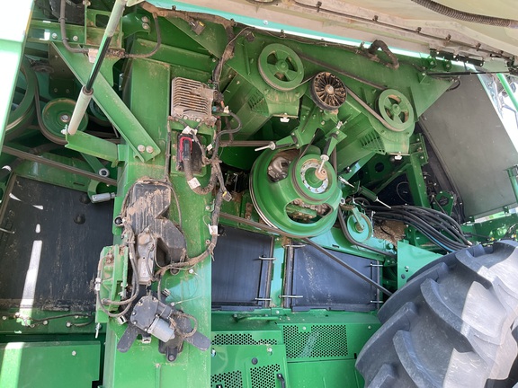 2025 John Deere X9 1100 Combine