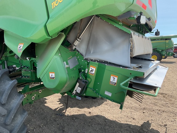 2025 John Deere X9 1100 Combine