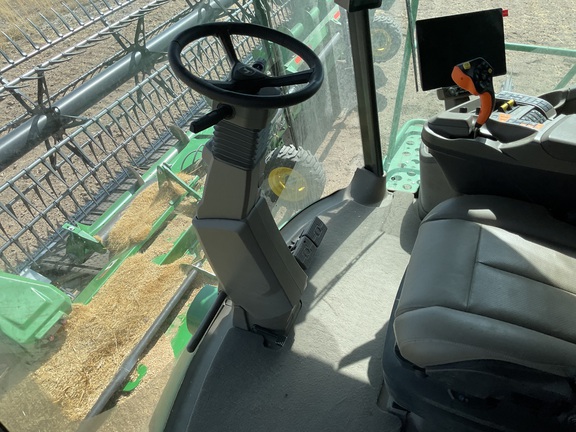 2025 John Deere X9 1100 Combine