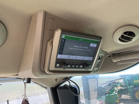 2025 John Deere X9 1100 Combine