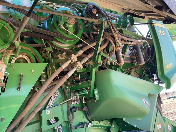 2025 John Deere X9 1100 Combine