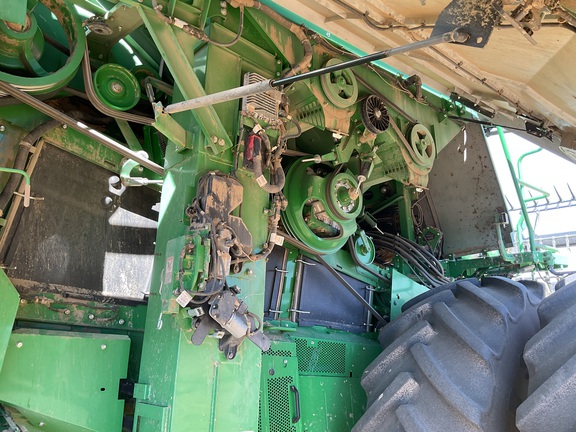 2025 John Deere X9 1100 Combine