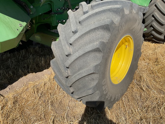 2025 John Deere X9 1100 Combine