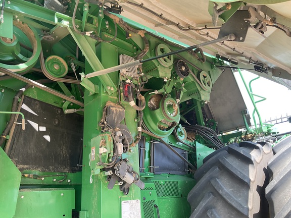 2025 John Deere X9 1100 Combine