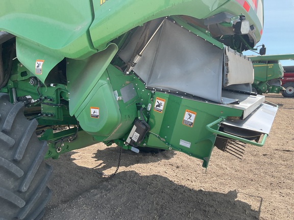 2025 John Deere X9 1100 Combine