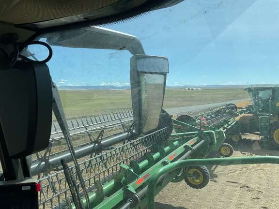 2025 John Deere X9 1100 Combine