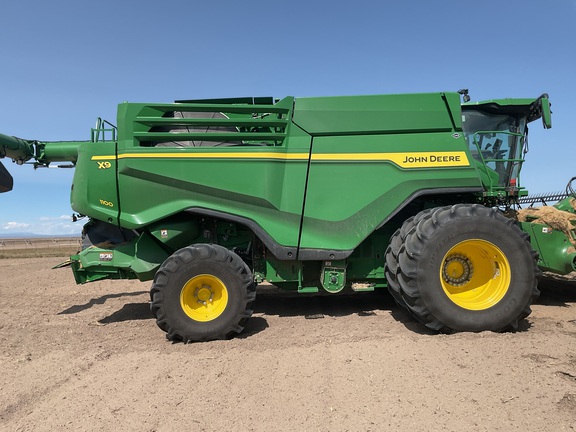 2025 John Deere X9 1100 Combine