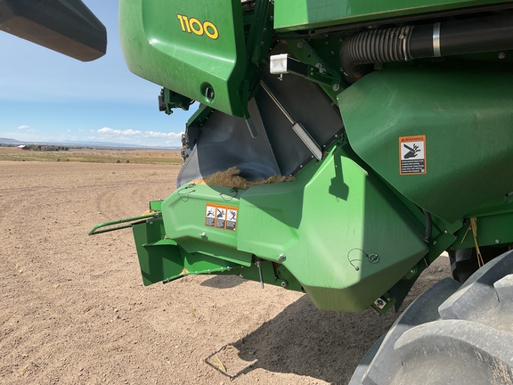 2025 John Deere X9 1100 Combine