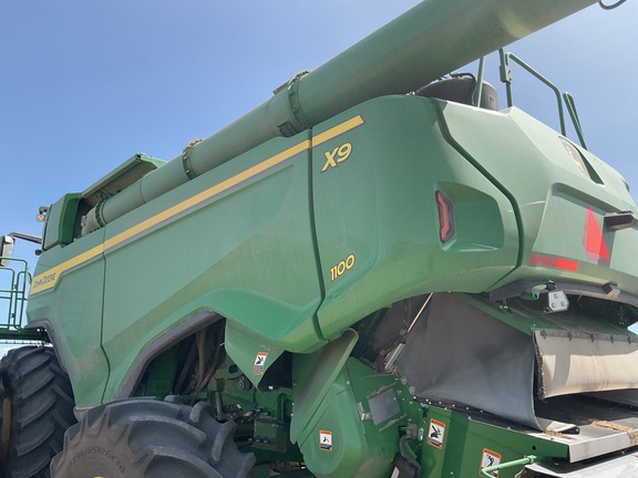2025 John Deere X9 1100 Combine