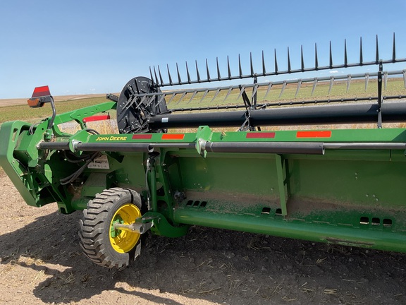 2025 John Deere HDR 50 Header Combine