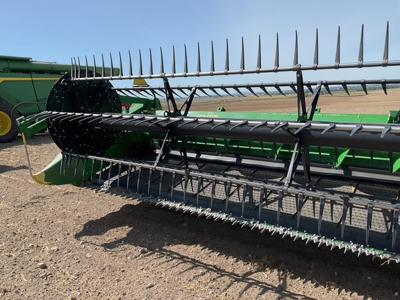2025 John Deere HDR 50 Header Combine