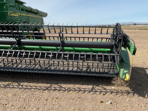 2025 John Deere HDR 50 Header Combine