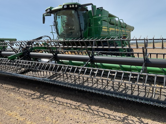 2025 John Deere HDR 50 Header Combine