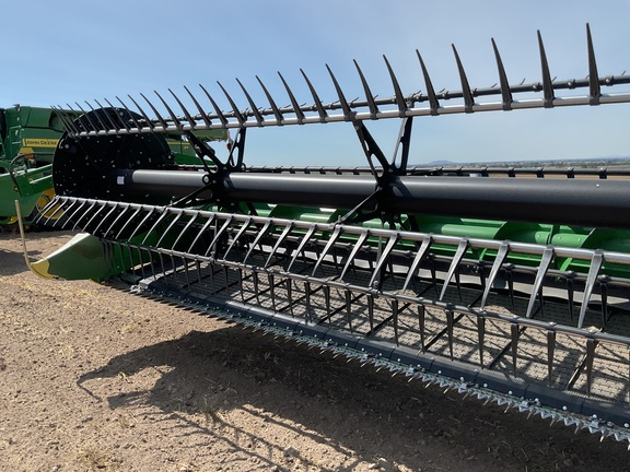 2025 John Deere HDR 50 Header Combine