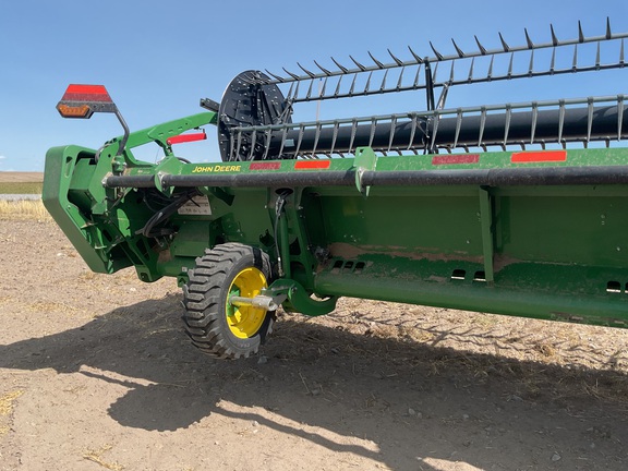 2025 John Deere HDR 50 Header Combine