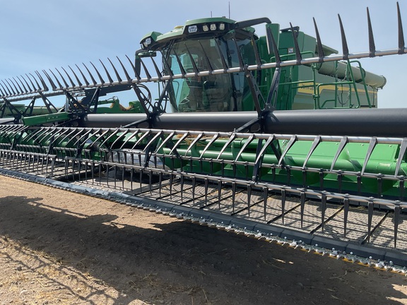 2025 John Deere HDR 50 Header Combine