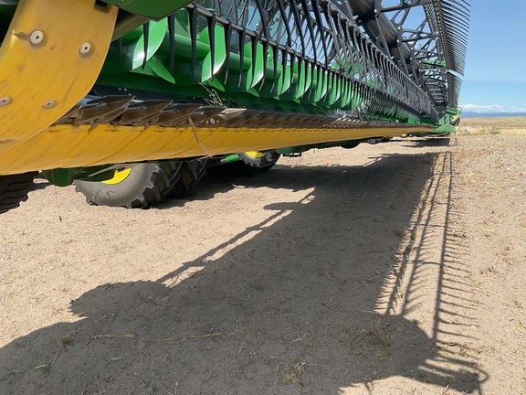 2025 John Deere HDR 50 Header Combine