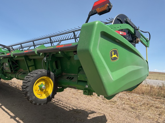 2025 John Deere HDR 50 Header Combine