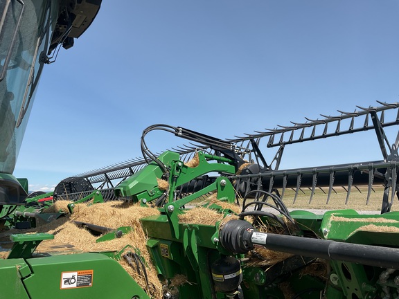 2025 John Deere HDR 50 Header Combine