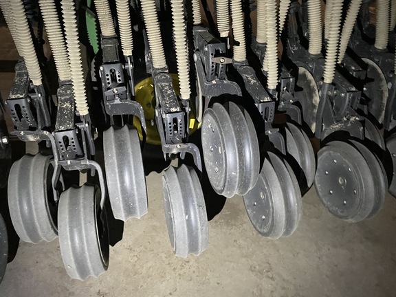 1997 John Deere 455 Drill