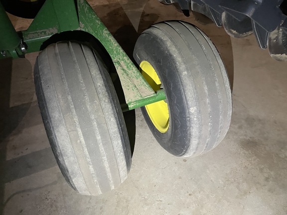 1997 John Deere 455 Drill