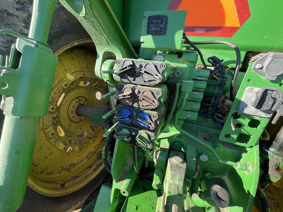 2013 John Deere 8235R Tractor