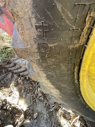 2013 John Deere 8235R Tractor