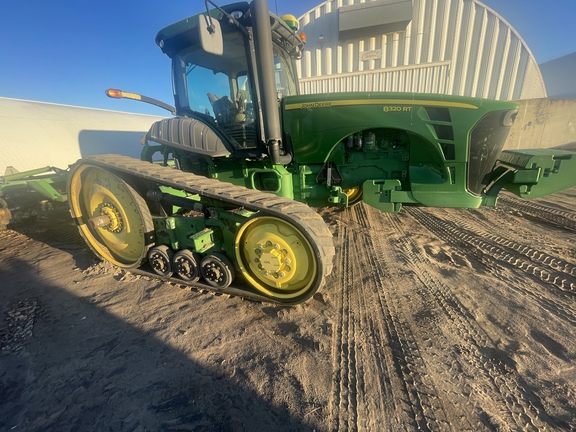 2010 John Deere 8320RT Tractor Rubber Track