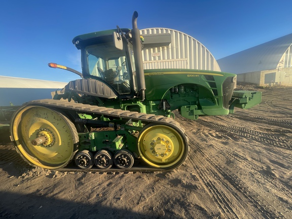 2010 John Deere 8320RT Tractor Rubber Track