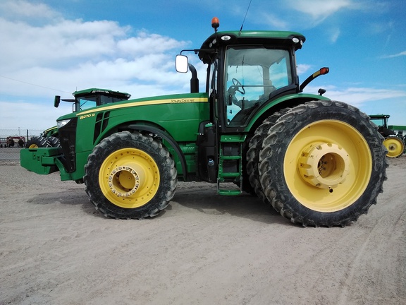 2014 John Deere 8270R Tractor