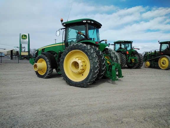 2014 John Deere 8270R Tractor