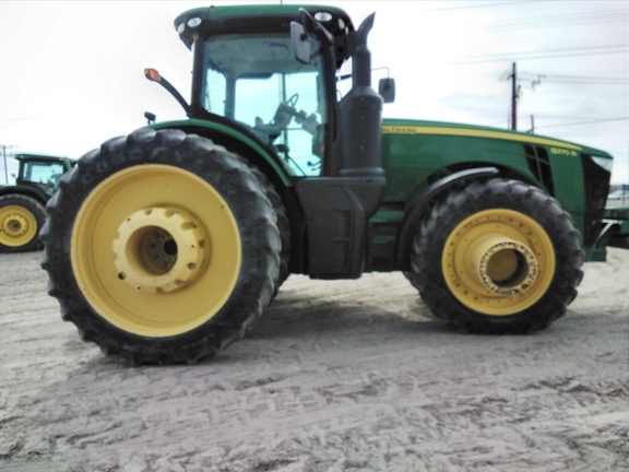 2014 John Deere 8270R Tractor