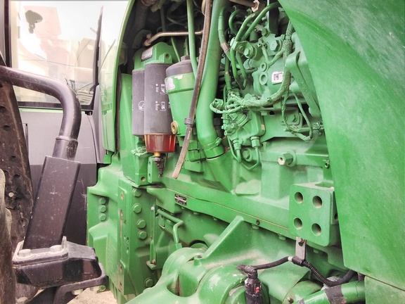 2014 John Deere 8270R Tractor