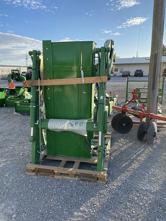 2022 John Deere 540R Loader