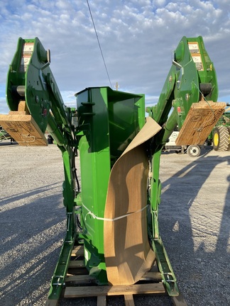 2022 John Deere 540R Loader