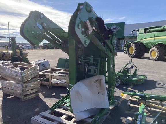 2022 John Deere 540R Loader