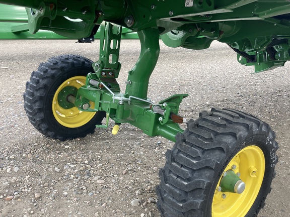 2023 John Deere HD35R Header Combine