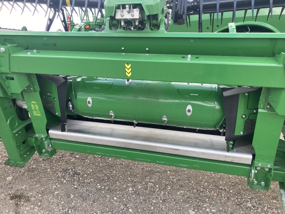 2023 John Deere HD35R Header Combine