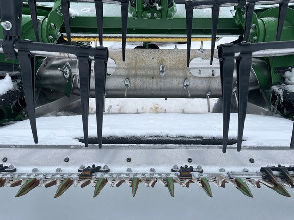 2023 John Deere HD35R Header Combine