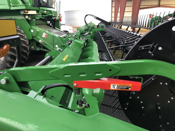 2023 John Deere HD35R Header Combine