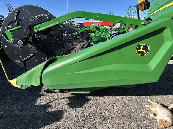 2023 John Deere HD35R Header Combine