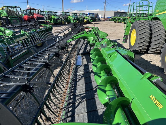 2023 John Deere HD35R Header Combine
