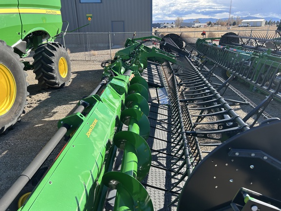 2023 John Deere HD35R Header Combine